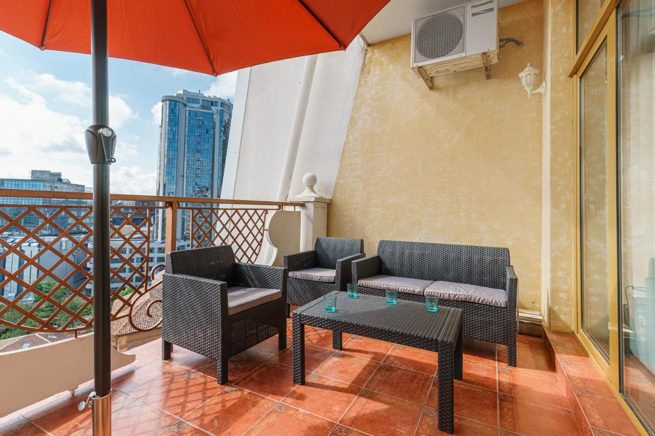 Arcadia Palace 2-Bedrooms Apartment With Terrace Odessa Eksteriør bilde